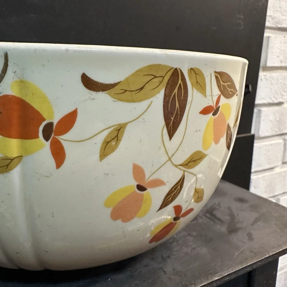 Vintage Halls Superior Jewel Tea Autumn Leaf Large 9